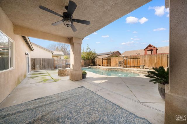 11102 Vista Del Rancho Drive, Bakersfield, CA 93311