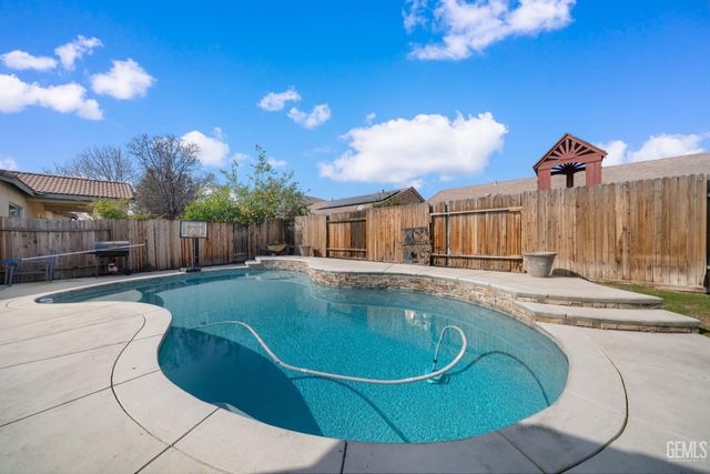 11102 Vista Del Rancho Drive, Bakersfield, CA 93311