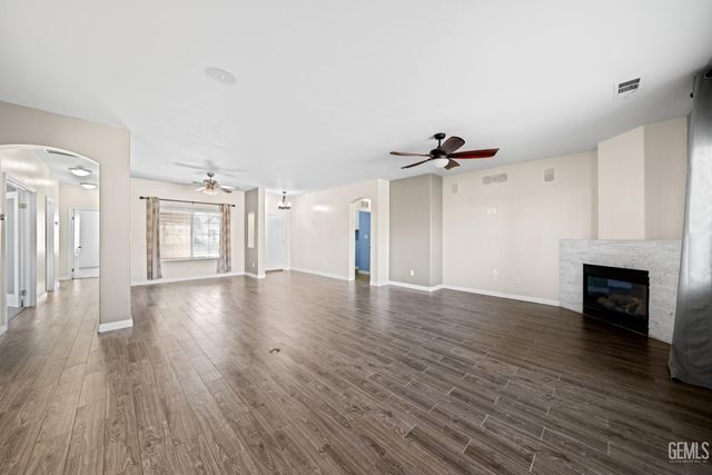 11102 Vista Del Rancho Drive, Bakersfield, CA 93311