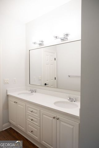 260 Lake Summit View, Atlanta, GA 30342