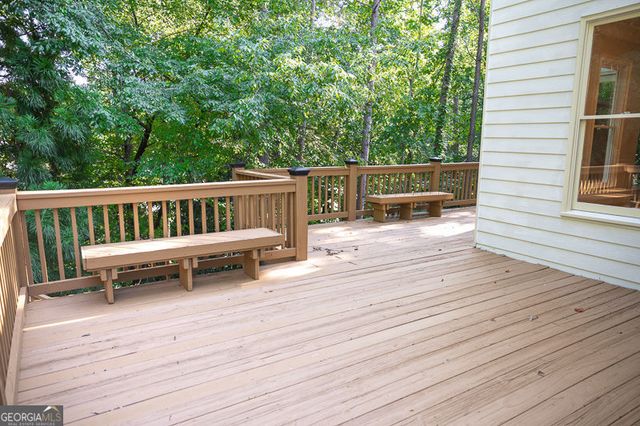 260 Lake Summit View, Atlanta, GA 30342
