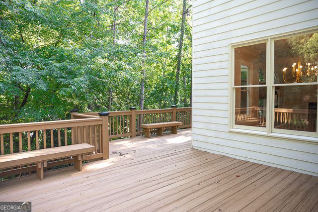 260 Lake Summit View, Atlanta, GA 30342