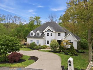113 Pinehaven Ct, Center Twp, PA 15001