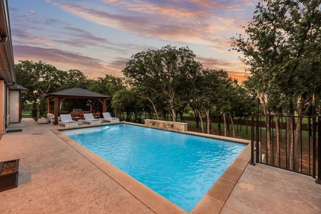 570 Prairie Timber Road, Burleson, TX 76028