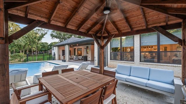 570 Prairie Timber Road, Burleson, TX 76028