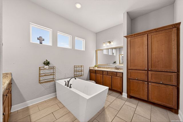 3710 Las Casitas, San Antonio, TX 78261