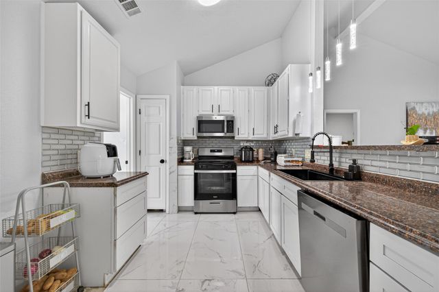 14310 Royal Hill Drive, Houston, TX 77083