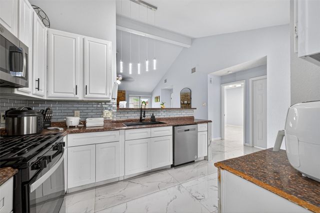 14310 Royal Hill Drive, Houston, TX 77083