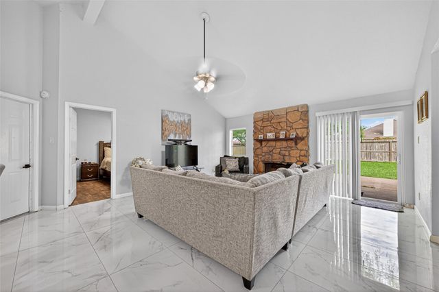 14310 Royal Hill Drive, Houston, TX 77083