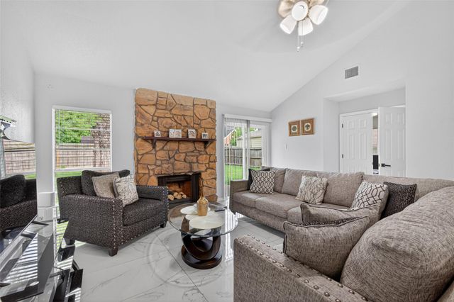 14310 Royal Hill Drive, Houston, TX 77083