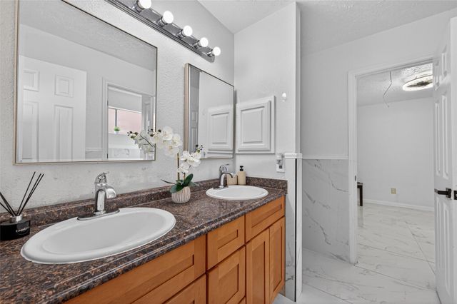 14310 Royal Hill Drive, Houston, TX 77083