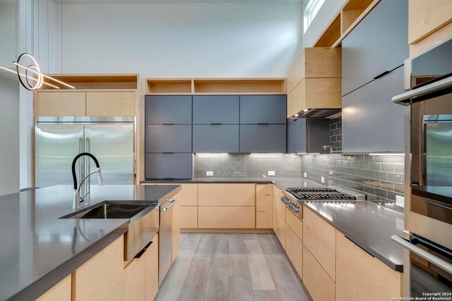 25907 Morhiss Pt, San Antonio, TX 78006