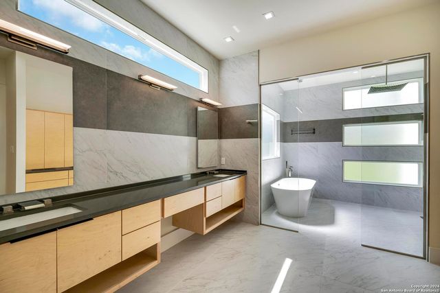 25907 Morhiss Pt, San Antonio, TX 78006