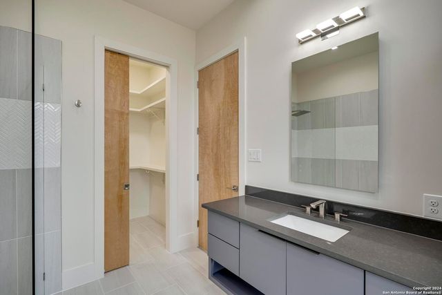 25907 Morhiss Pt, San Antonio, TX 78006