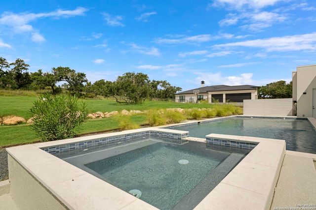 25907 Morhiss Pt, San Antonio, TX 78006