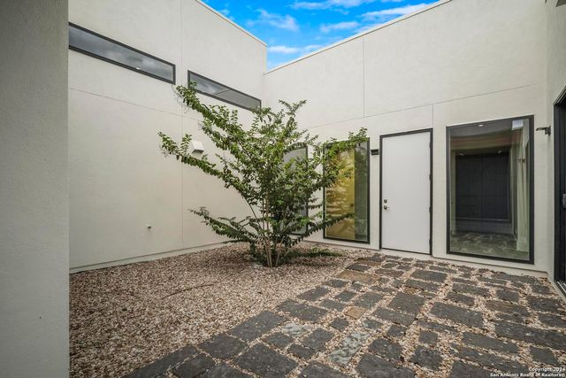 25907 Morhiss Pt, San Antonio, TX 78006