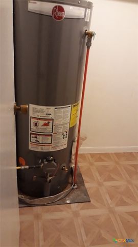 503 E Avenue G, Lampasas, TX 76550