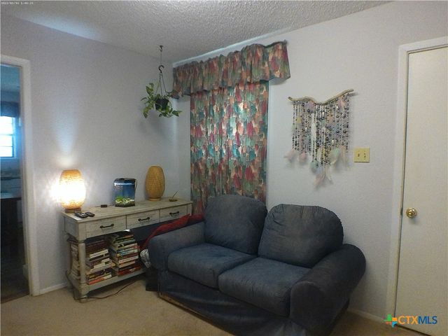 503 E Avenue G, Lampasas, TX 76550