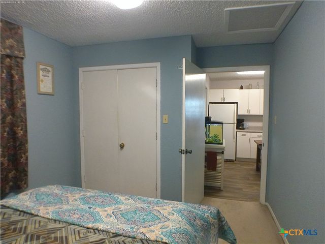 503 E Avenue G, Lampasas, TX 76550