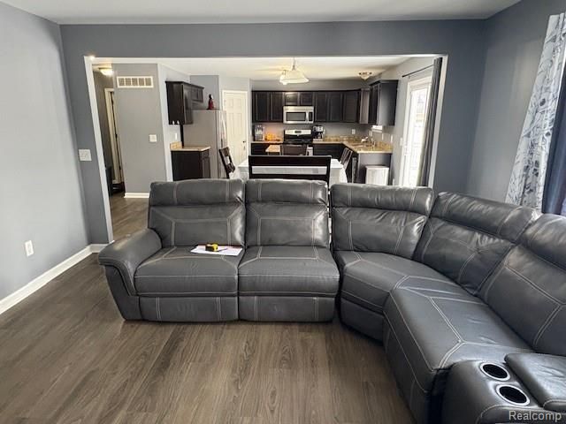 52658 Delena Drive, Macomb, MI 48042