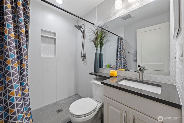 238 6th Ave SE, Soap Lake, WA 98851