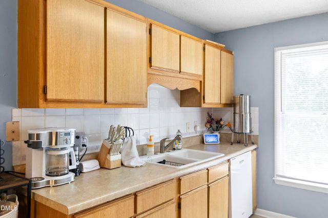 210 Eppingdale Drive, Spring Lake, NC 28390