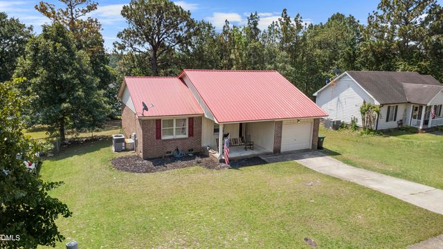 210 Eppingdale Drive, Spring Lake, NC 28390