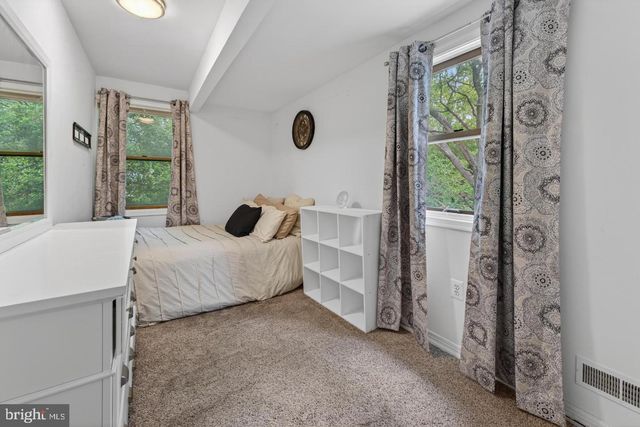 306 ANNA AVE, Maple Shade, NJ 08052