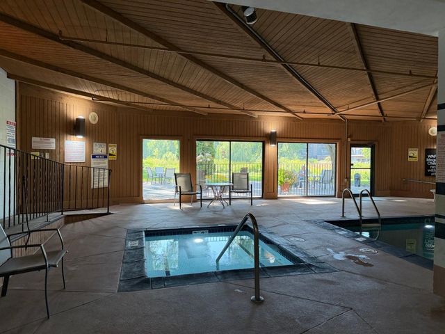 8549 Irwin Road 138, Bloomington, MN 55437