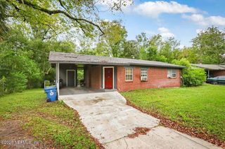 7989 DENHAM Road E, Jacksonville, FL 32208