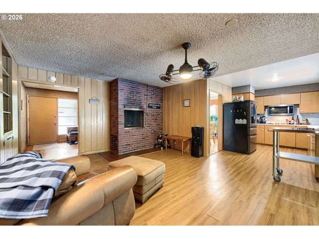 24203 Ne OREGON St, Wood Village, OR 97060