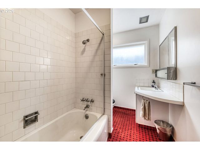 24203 Ne OREGON St, Wood Village, OR 97060