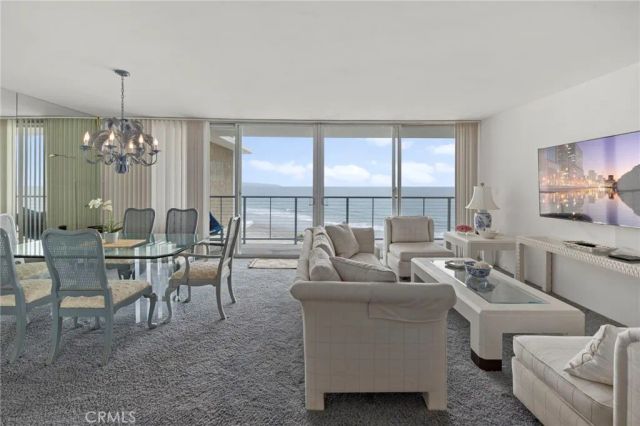 1720 Avenida Del Mundo 805, Coronado, CA 92118