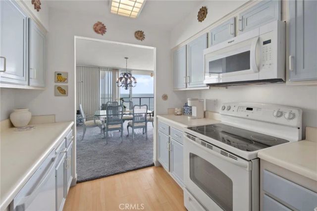 1720 Avenida Del Mundo 805, Coronado, CA 92118
