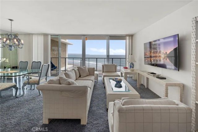 1720 Avenida Del Mundo 805, Coronado, CA 92118