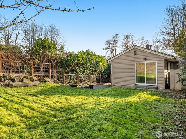 3928 S Pilgrim St, Seattle, WA 98118