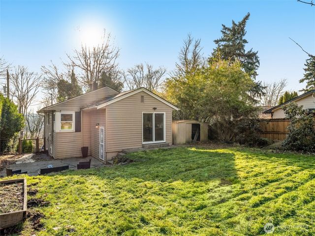 3928 S Pilgrim St, Seattle, WA 98118
