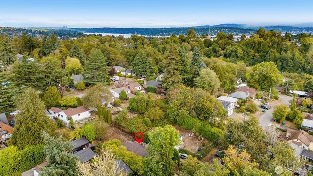 3928 S Pilgrim St, Seattle, WA 98118