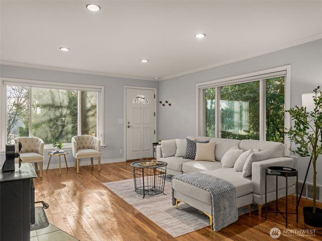 3928 S Pilgrim St, Seattle, WA 98118