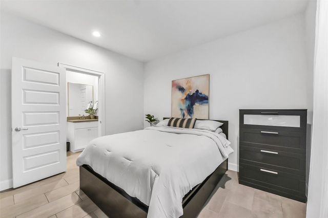 2804 Grand Fountains Drive D, Houston, TX 77054