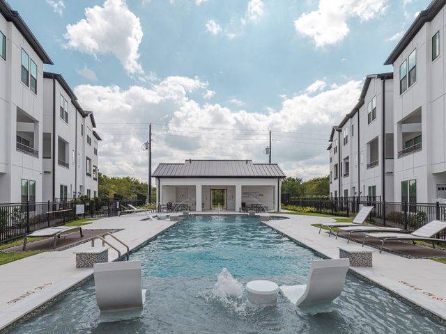 2804 Grand Fountains Drive D, Houston, TX 77054