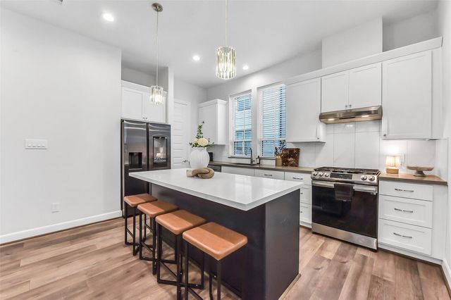 2804 Grand Fountains Drive D, Houston, TX 77054