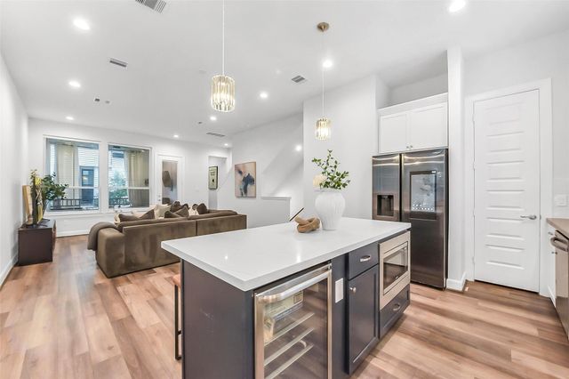 2804 Grand Fountains Drive D, Houston, TX 77054