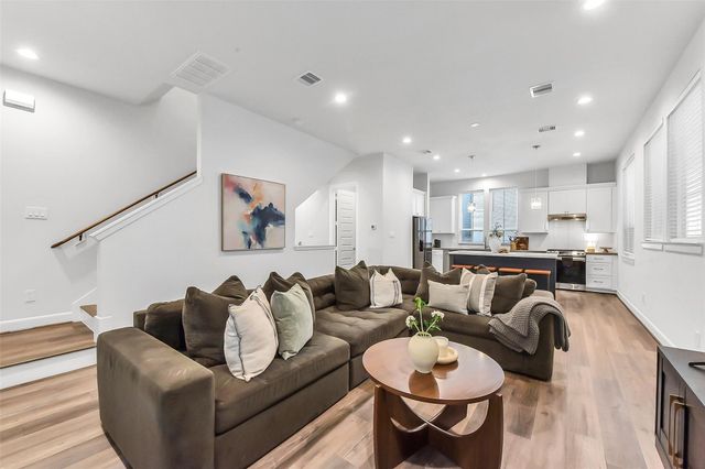 2804 Grand Fountains Drive D, Houston, TX 77054