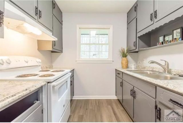 122 Longstreet Circle, Oxford, GA 30054