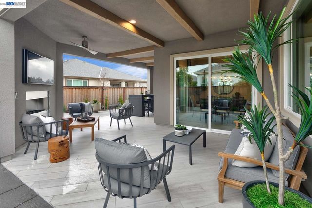 889 Conrad Street, Manteca, CA 95336