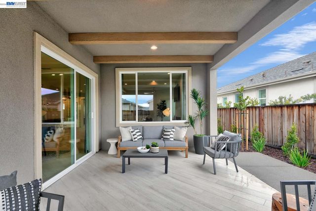 889 Conrad Street, Manteca, CA 95336