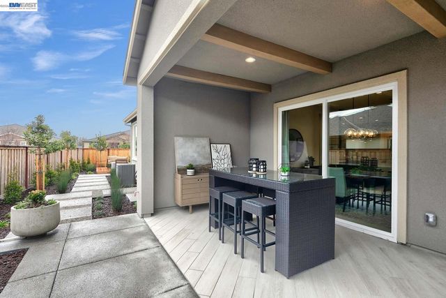 889 Conrad Street, Manteca, CA 95336