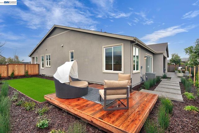 889 Conrad Street, Manteca, CA 95336