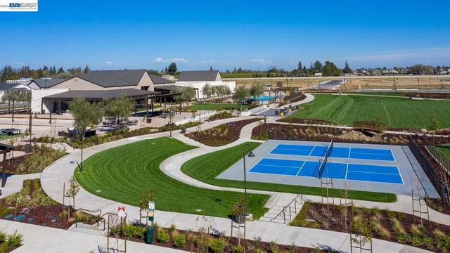 889 Conrad Street, Manteca, CA 95336